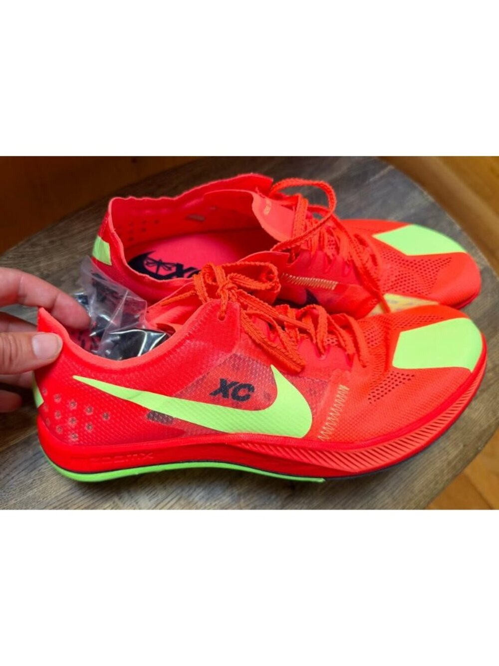 Nike Zoom X Dragonfly XC bright crimson cleats. Men’s 9